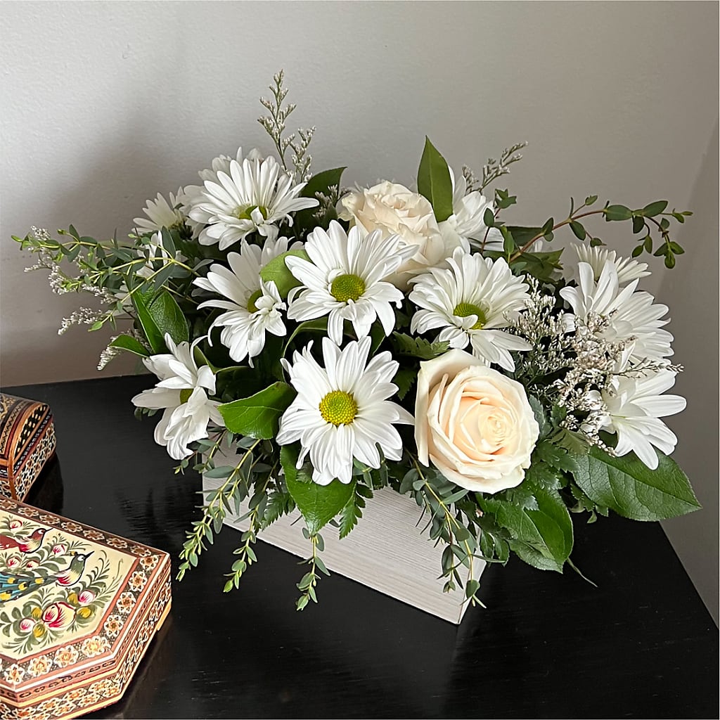 Fresh Linen Box Bouquet –  For The Love Of Flowers, Johns Island SC