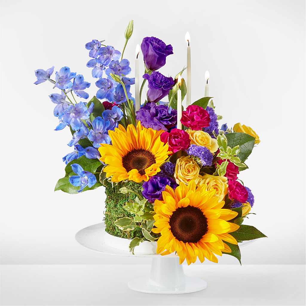 Star of the Day Floral Cake –  For The Love Of Flowers, Johns Island SC
